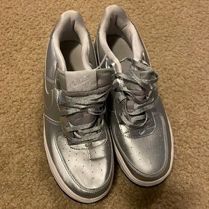 Silver Youth Nike